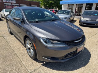 Image for 2016 Chrysler 200 S ID: 7440557