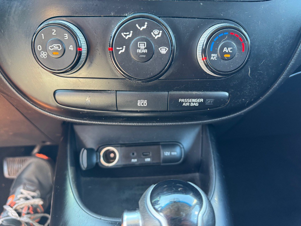 2015 Kia Soul Image 15