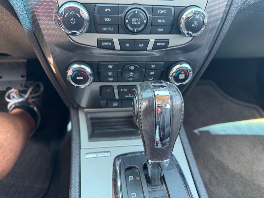 2012 Ford Fusion Image 16