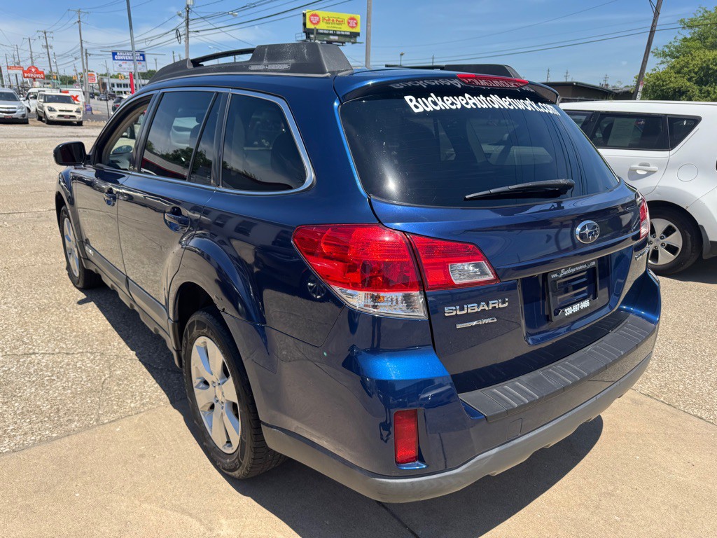 2011 Subaru Outback Image 6