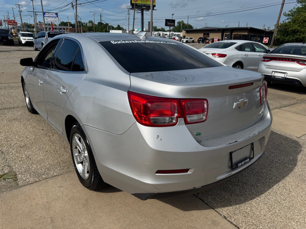 2016 Chevrolet Malibu Image 6