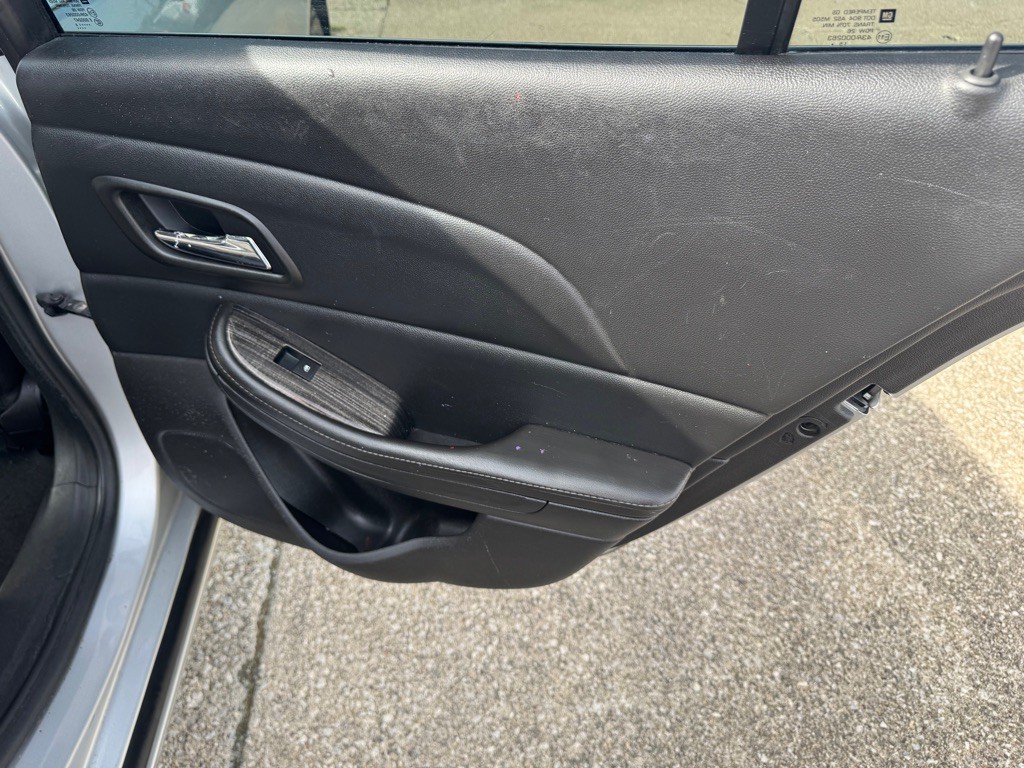2016 Chevrolet Malibu Image 20