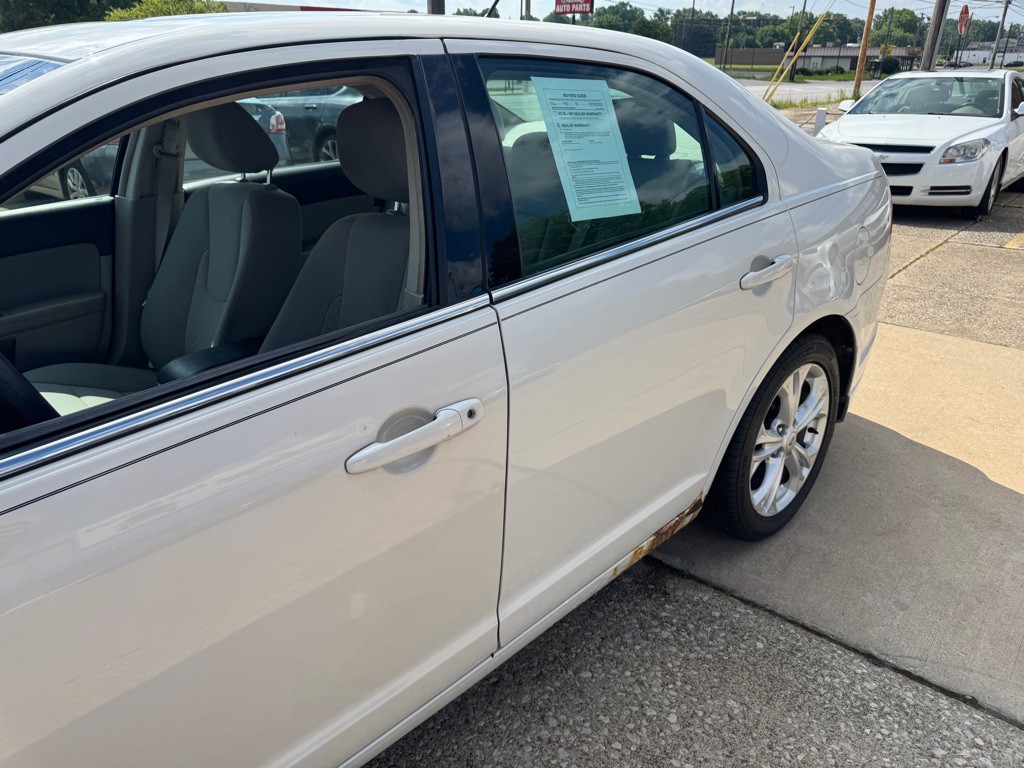 2012 Ford Fusion Image 4