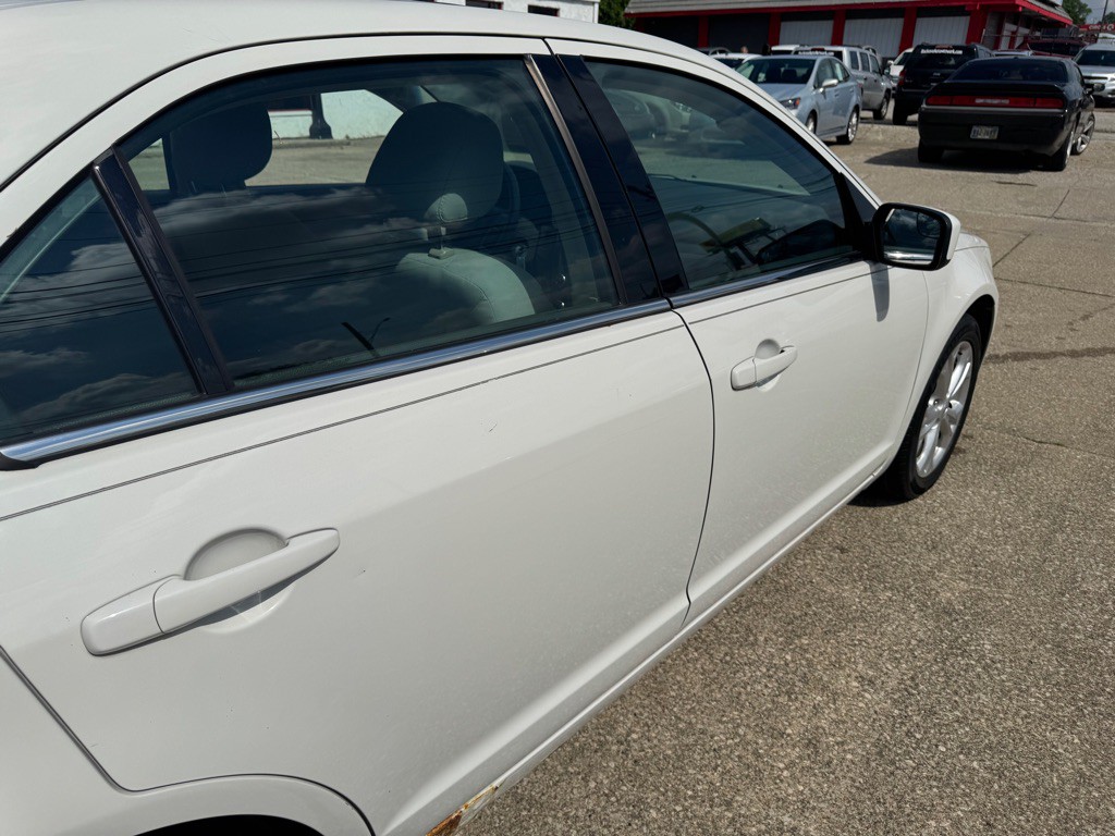 2012 Ford Fusion Image 9
