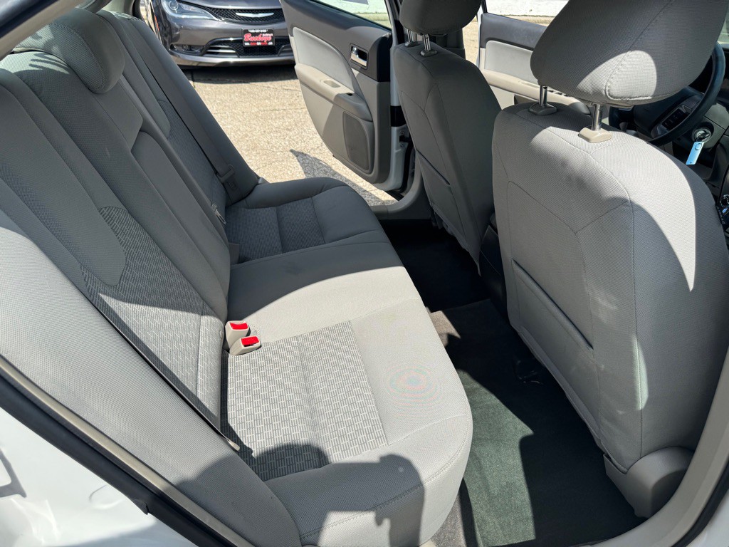 2012 Ford Fusion Image 22