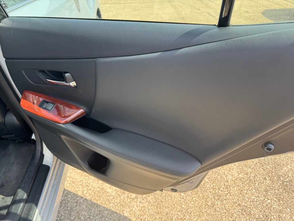 2011 Lexus HS Image 21