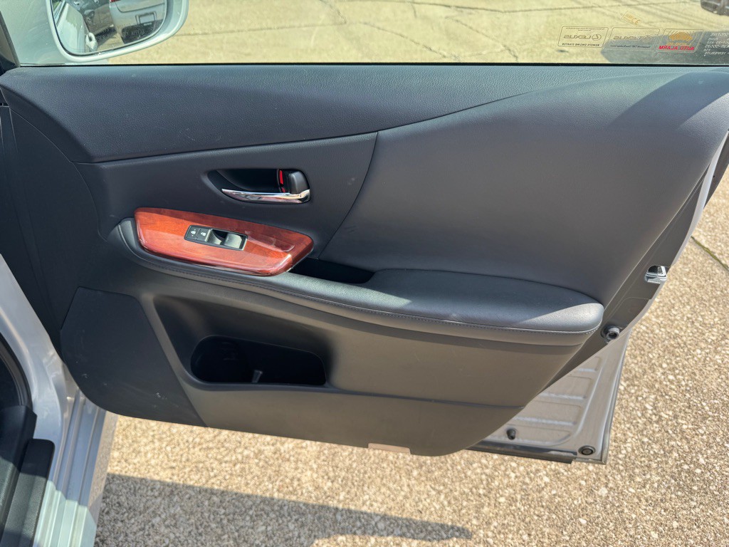 2011 Lexus HS Image 23