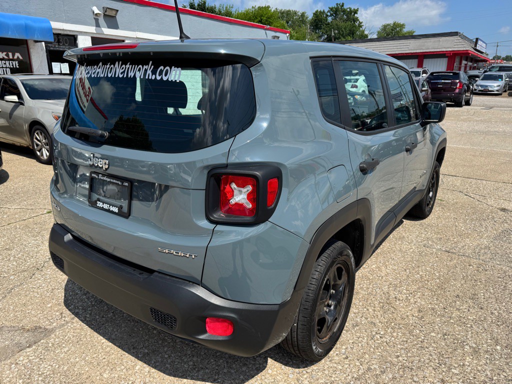 2017 Jeep Renegade Image 8