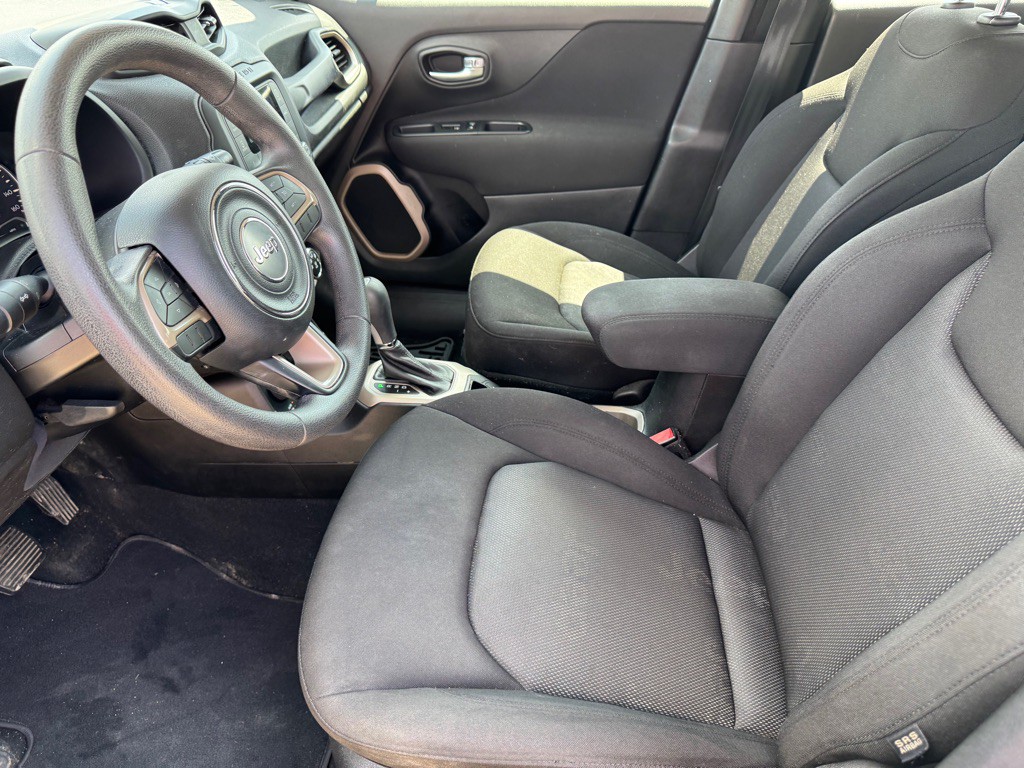 2017 Jeep Renegade Image 17
