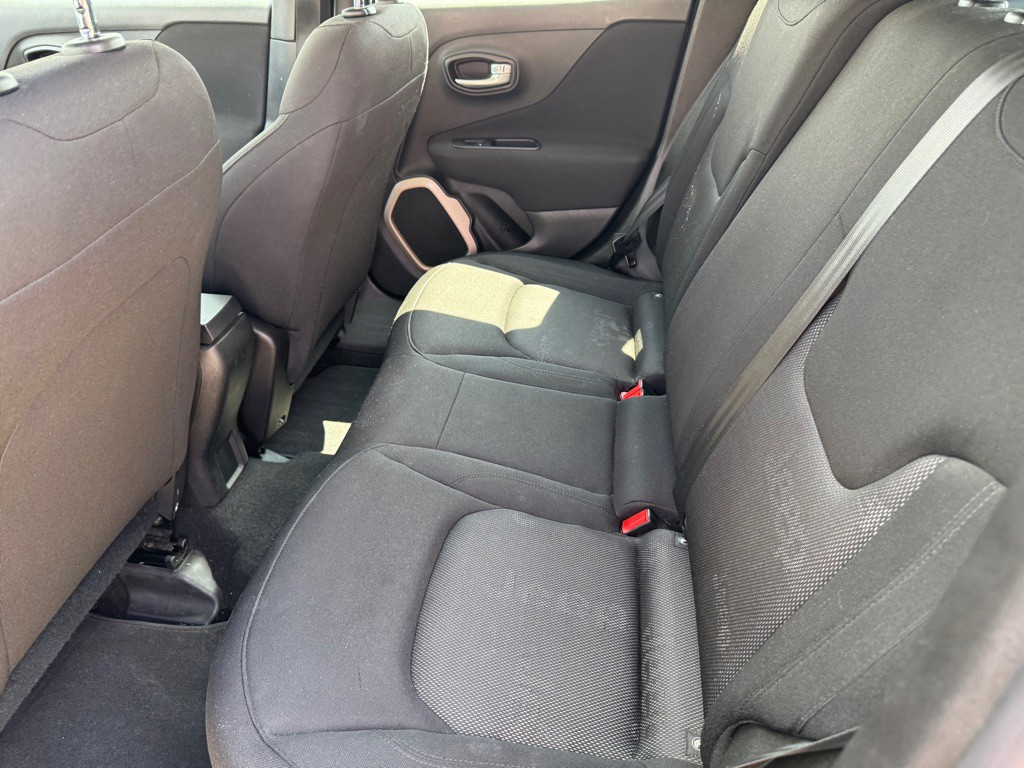 2017 Jeep Renegade Image 19