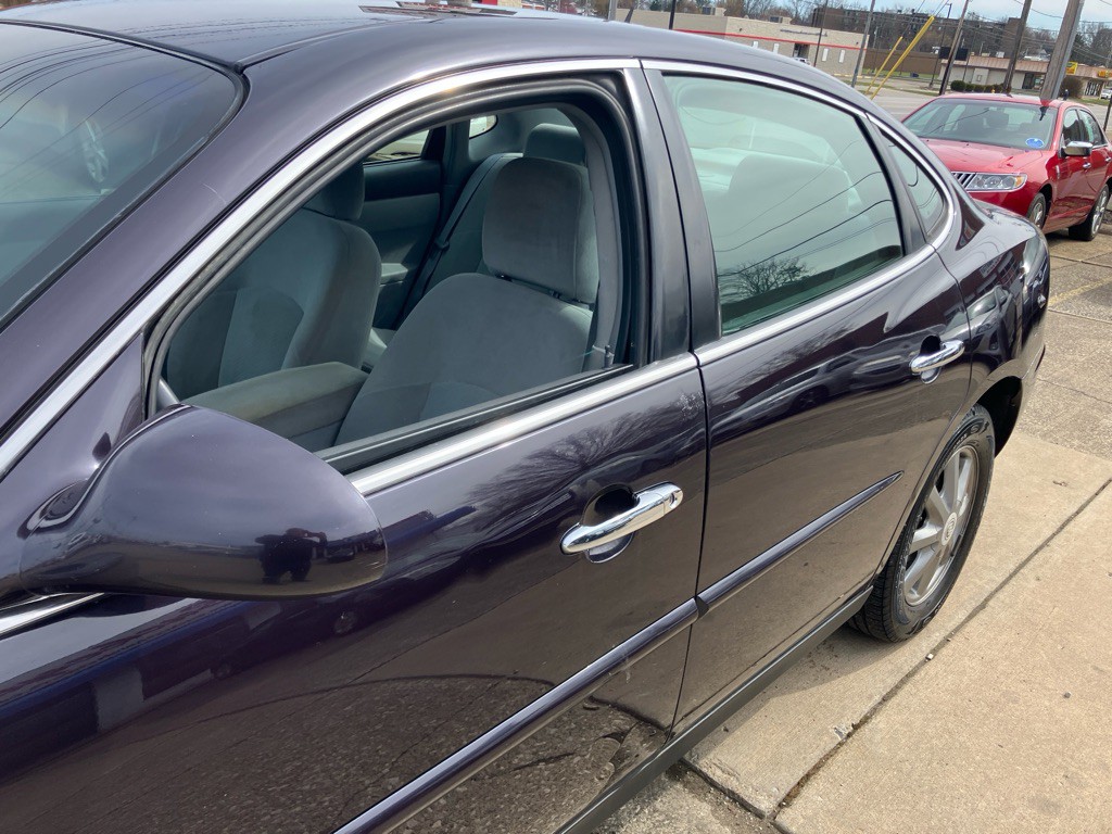 2007 Buick Lacrosse Image 4