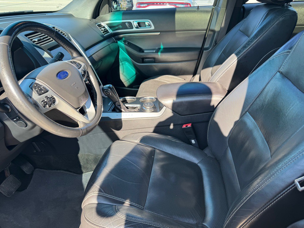 2014 Ford Explorer Image 18