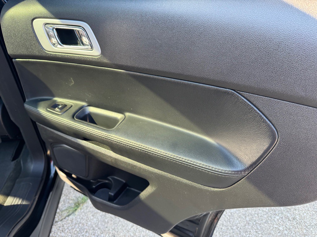 2014 Ford Explorer Image 22