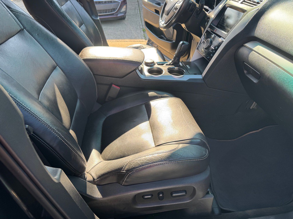 2014 Ford Explorer Image 26
