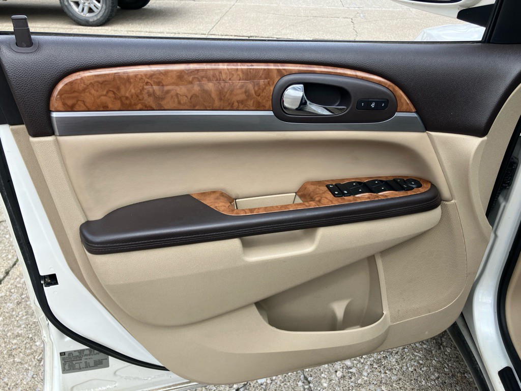 2012 Buick Enclave Image 16
