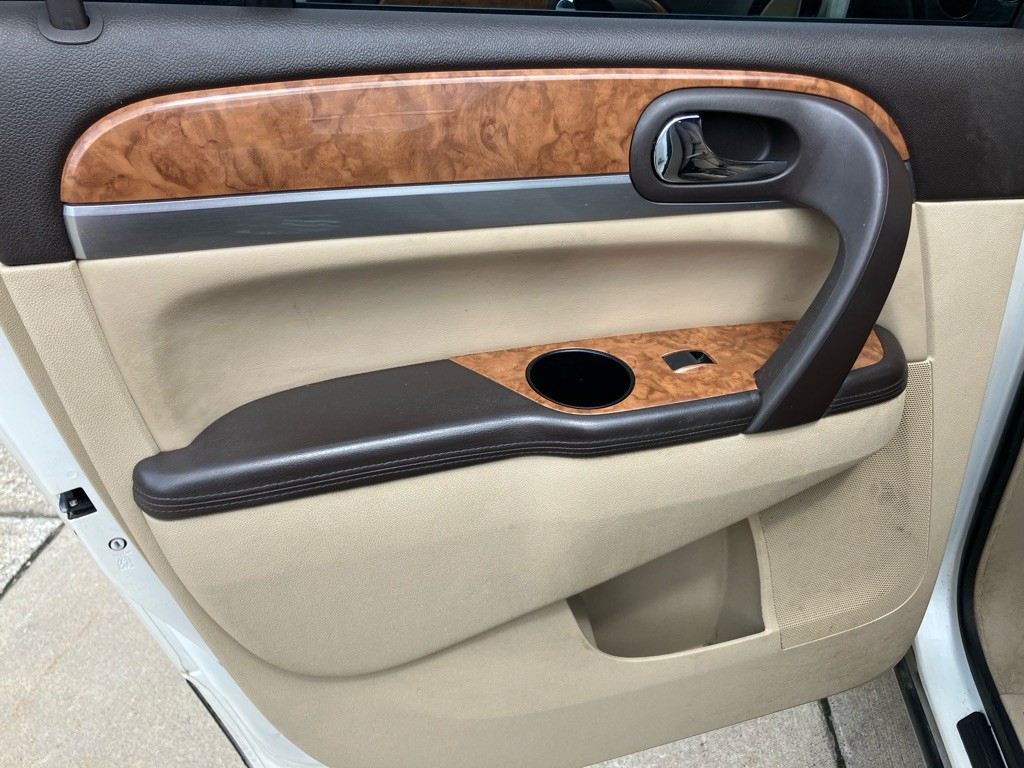2012 Buick Enclave Image 18