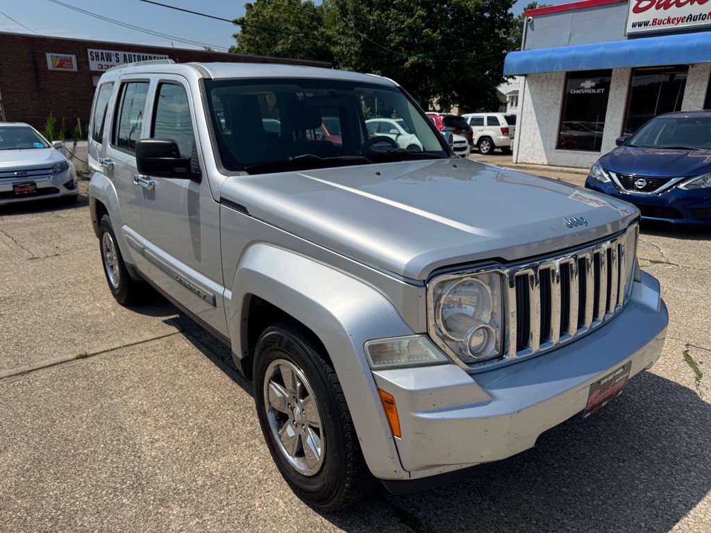 2011 Jeep Liberty Image 1