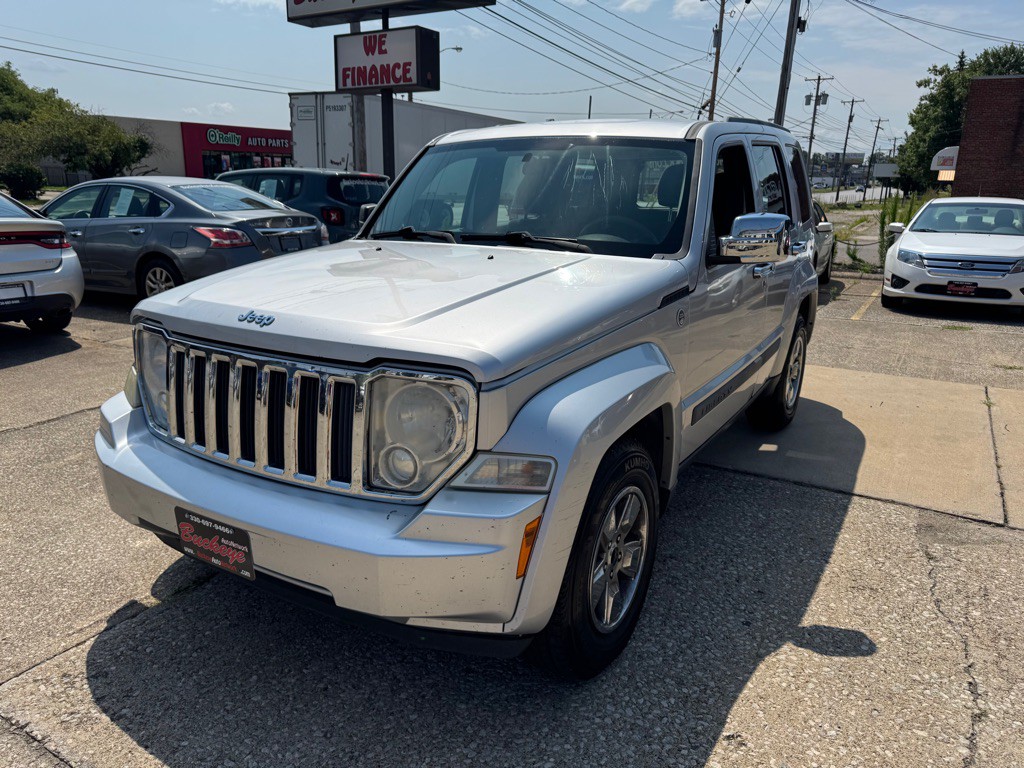 2011 Jeep Liberty Image 3