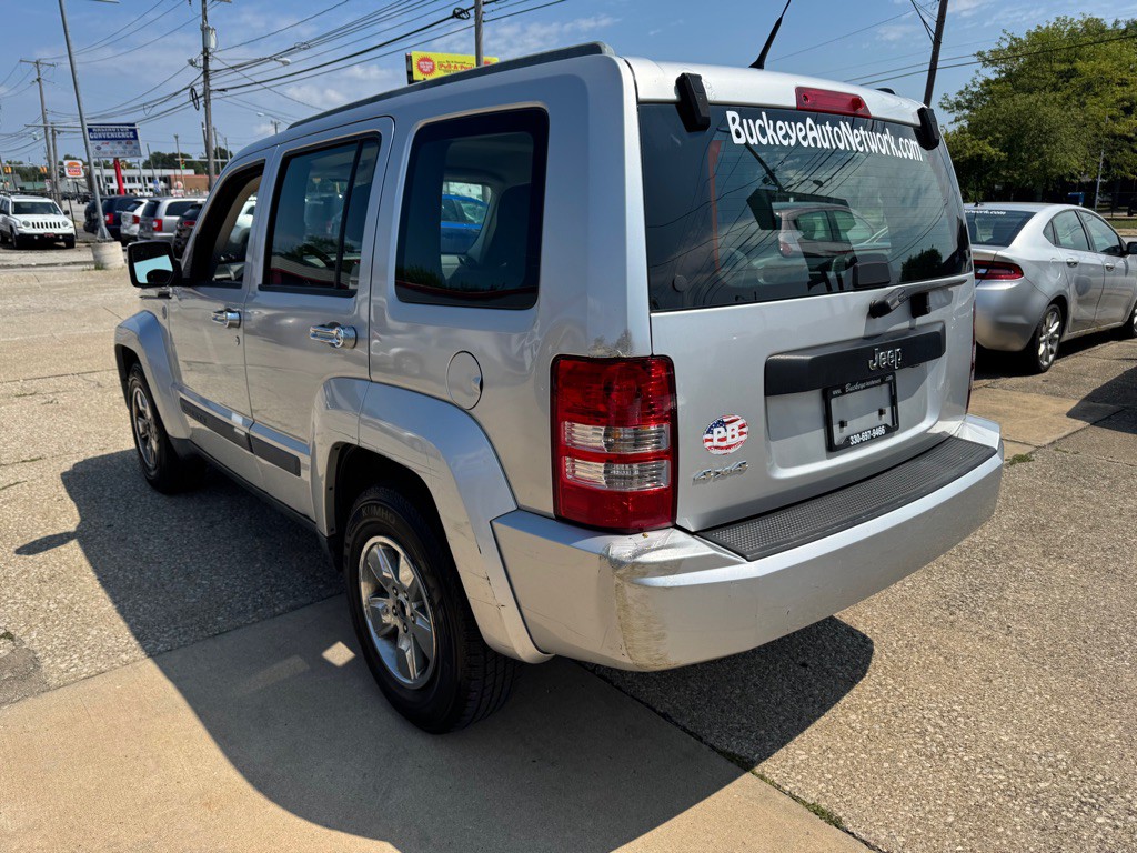 2011 Jeep Liberty Image 6