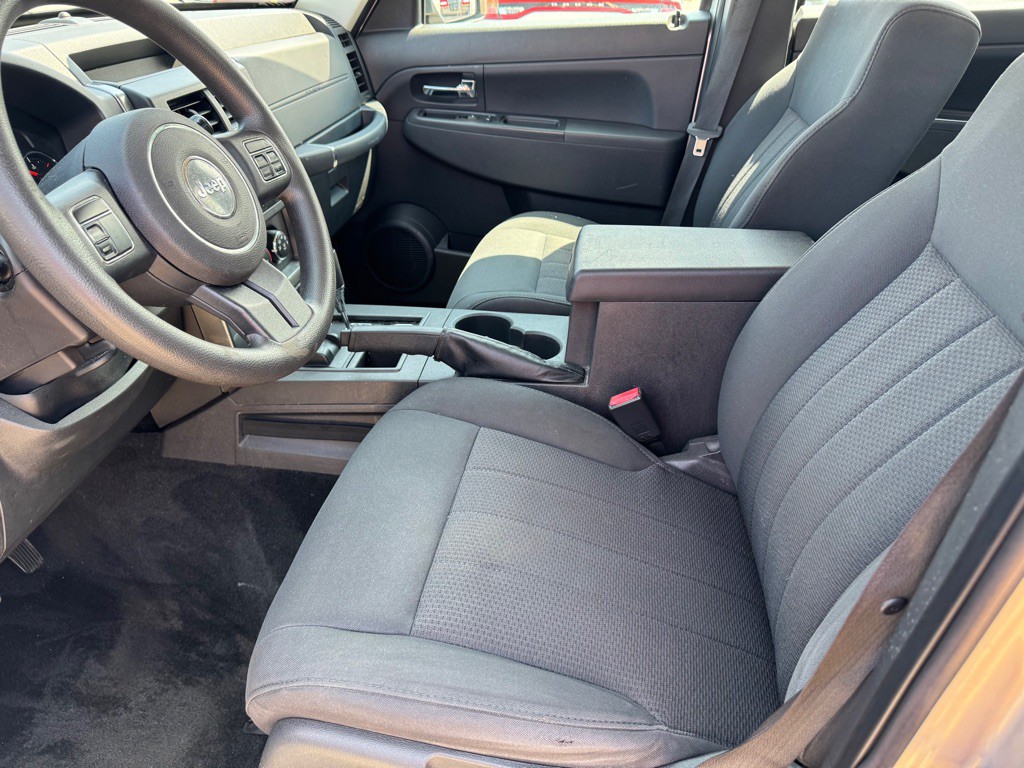 2011 Jeep Liberty Image 17