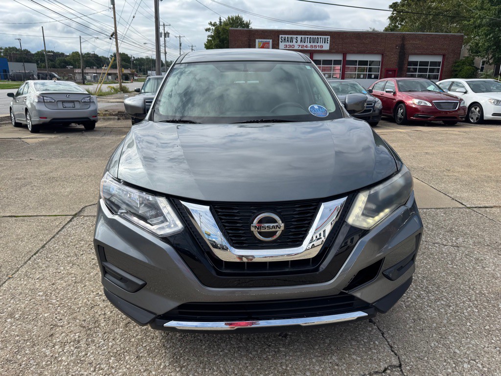 2018 Nissan Rogue Image 2