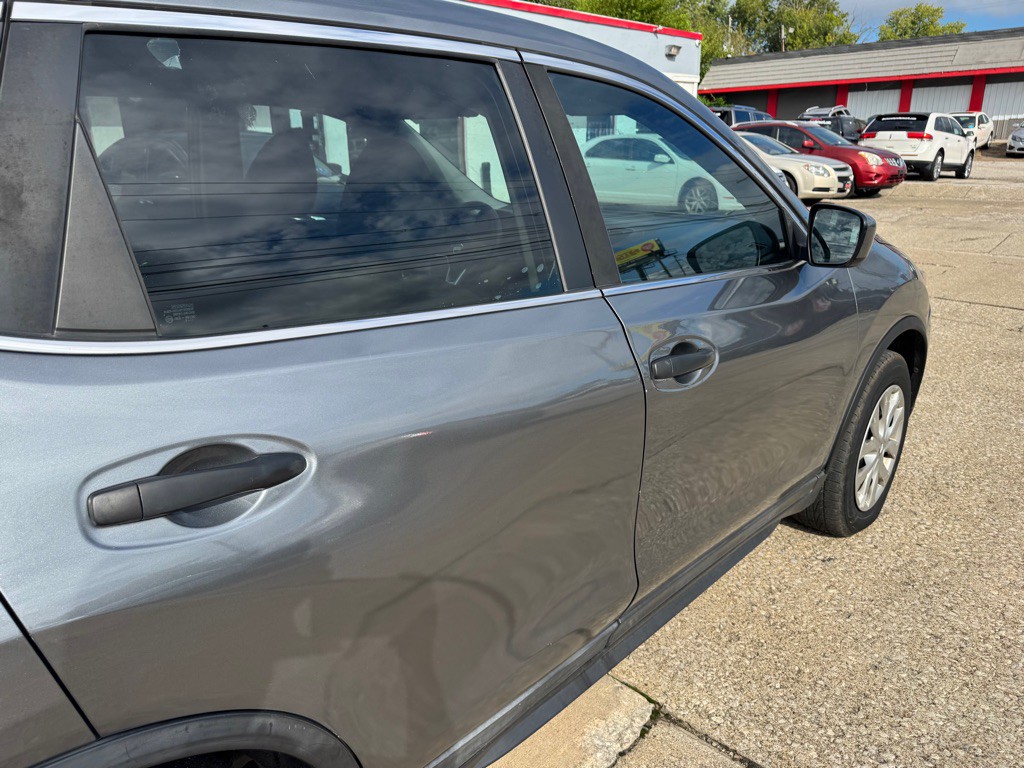 2018 Nissan Rogue Image 9