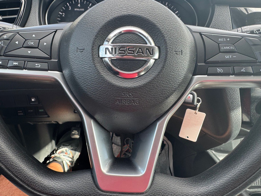2018 Nissan Rogue Image 13