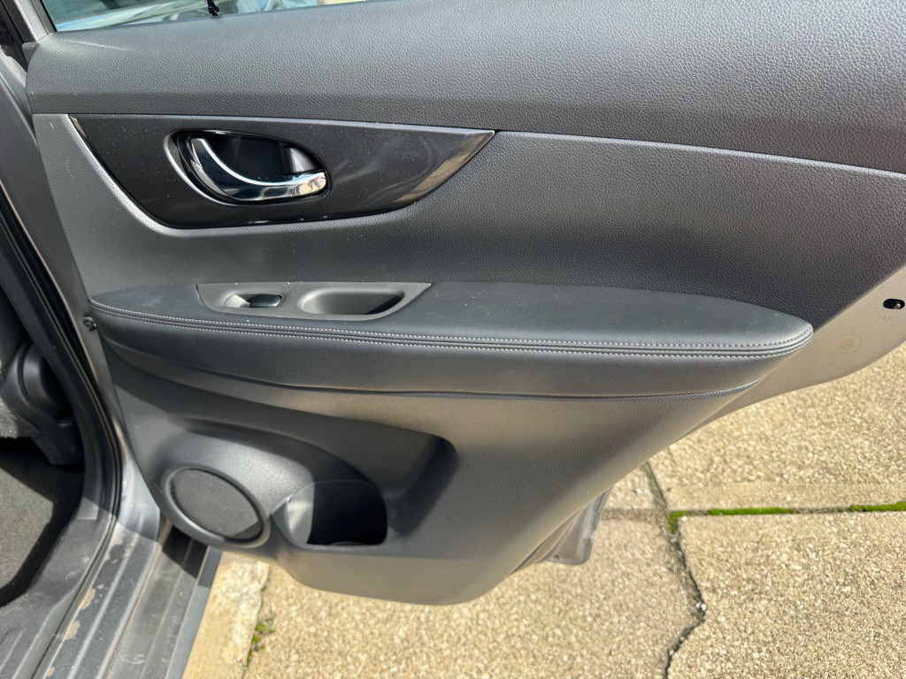 2018 Nissan Rogue Image 20