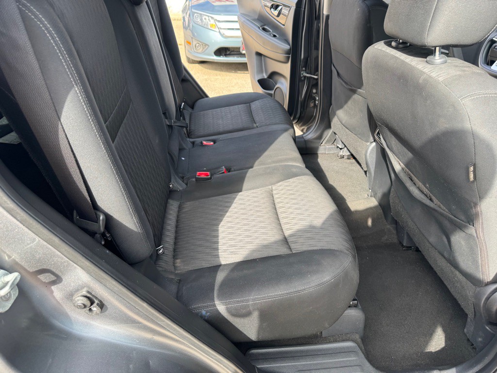 2018 Nissan Rogue Image 21