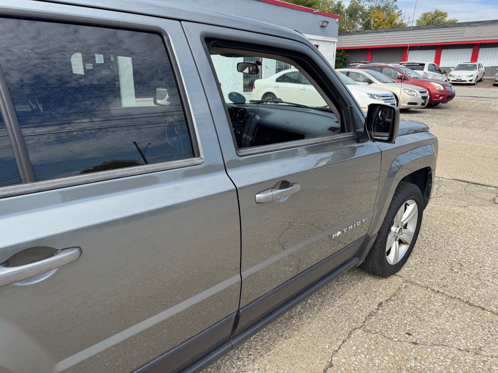 2014 Jeep Patriot Image 9