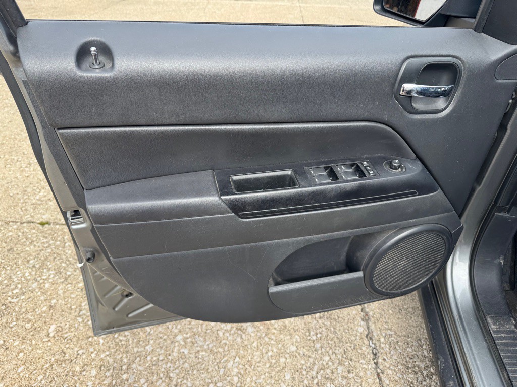 2014 Jeep Patriot Image 16
