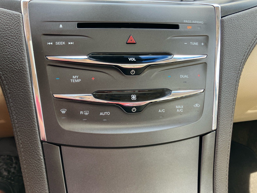 2013 Lincoln MKS Image 16