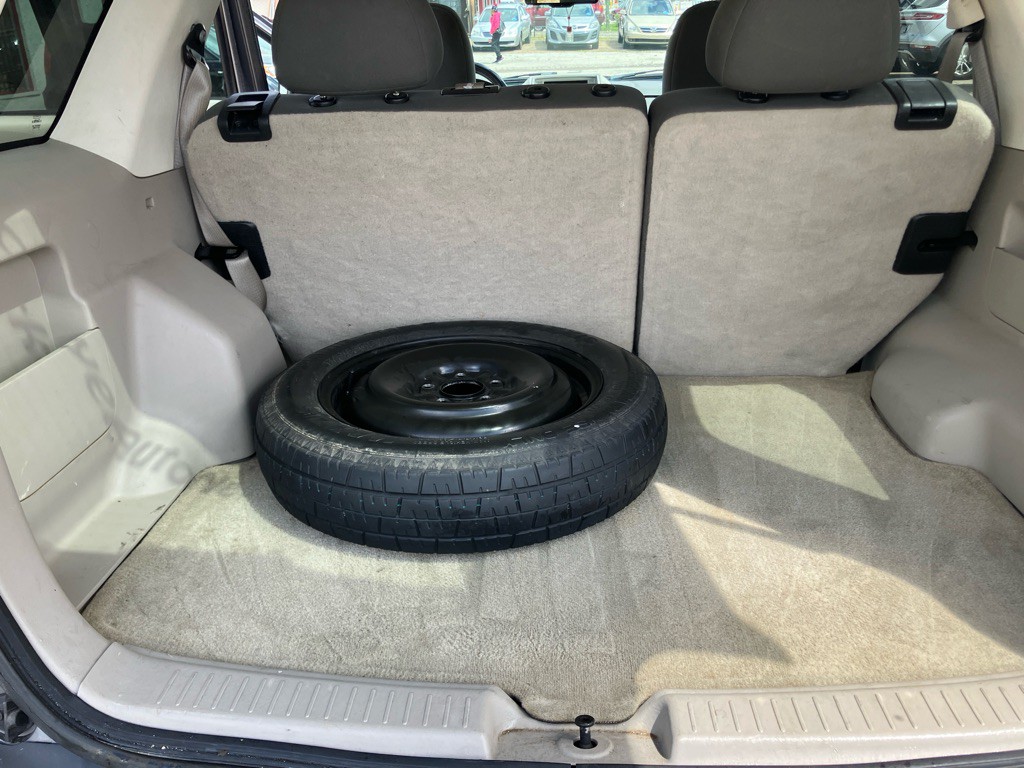2009 Ford Escape Image 25