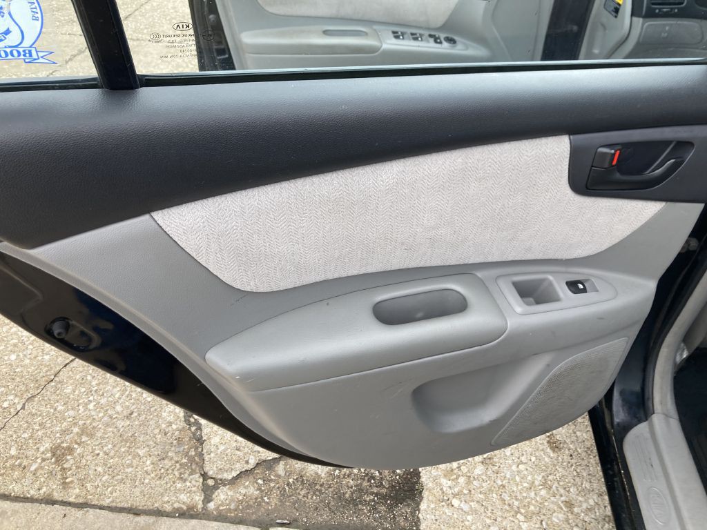 2008 Kia Optima Image 17