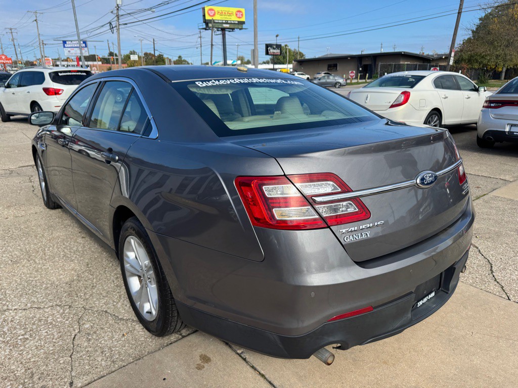2013 Ford Taurus Image 6