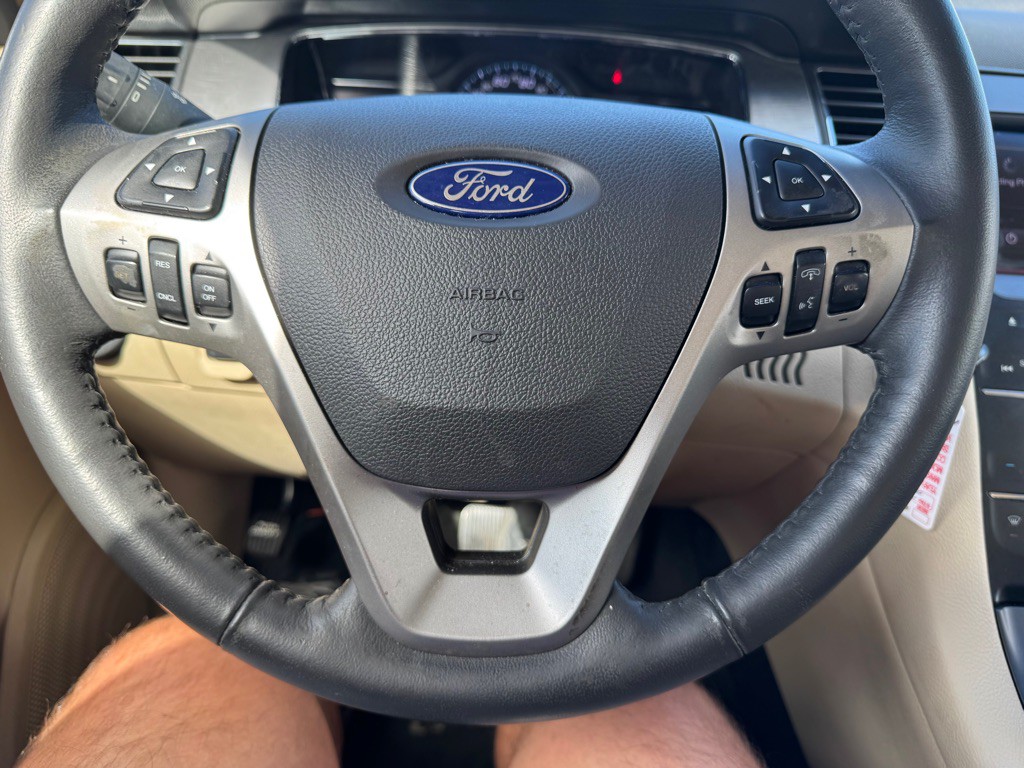 2013 Ford Taurus Image 13