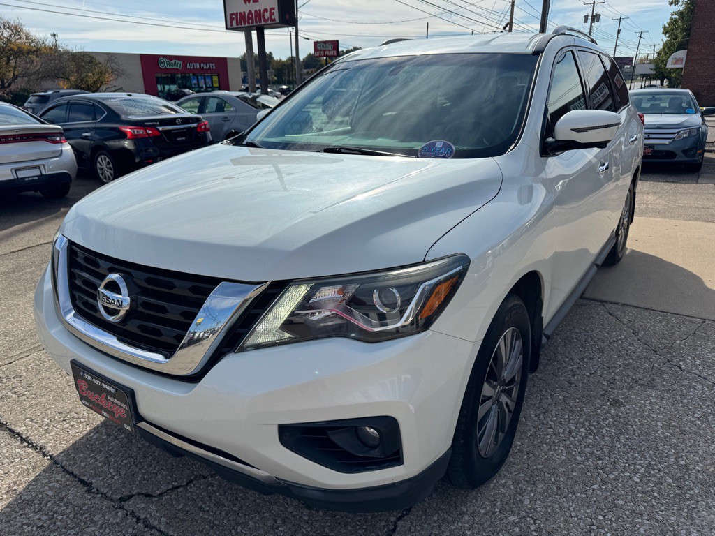 2018 Nissan Pathfinder Image 3