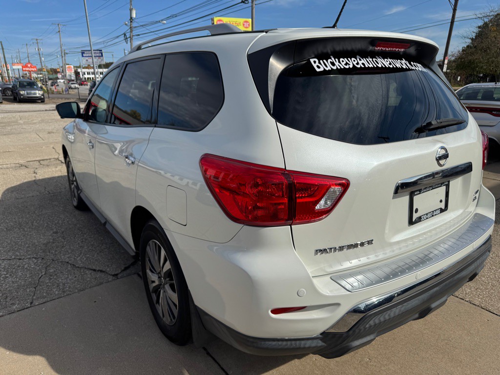 2018 Nissan Pathfinder Image 6