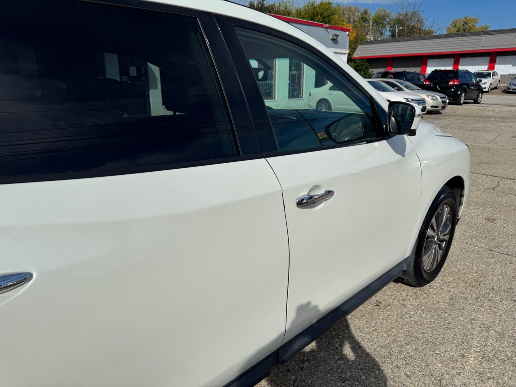 2018 Nissan Pathfinder Image 9