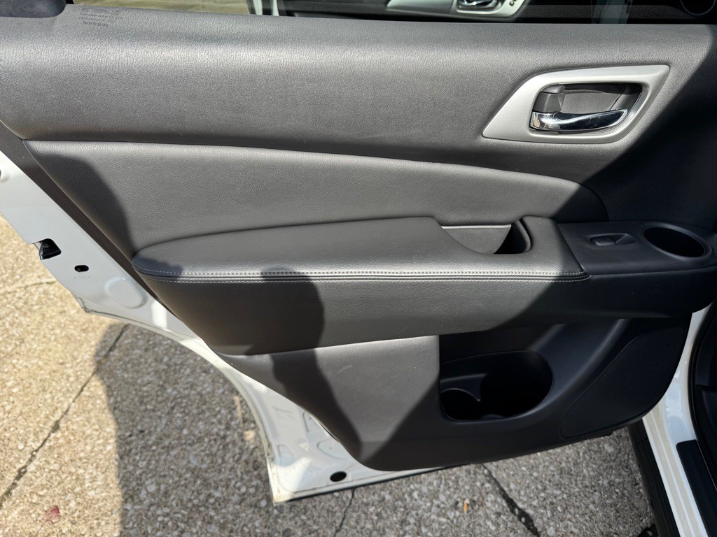 2018 Nissan Pathfinder Image 18