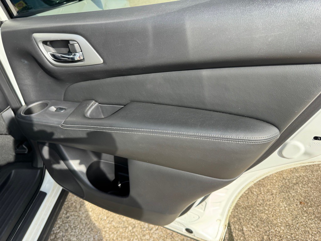 2018 Nissan Pathfinder Image 21