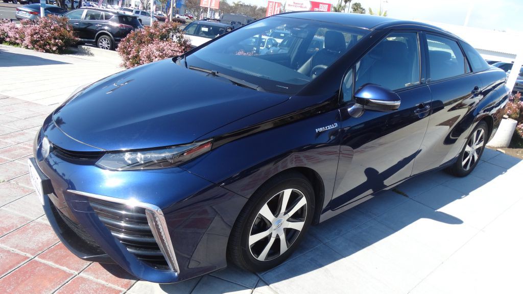 2016 Toyota Mirai Image 2