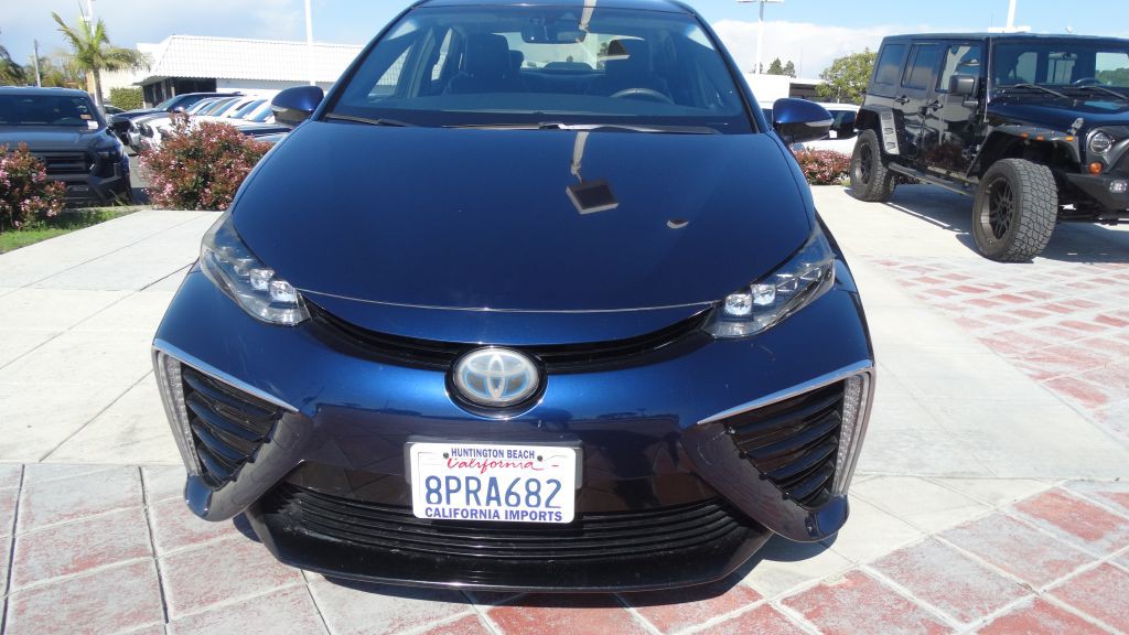 2016 Toyota Mirai Image 3