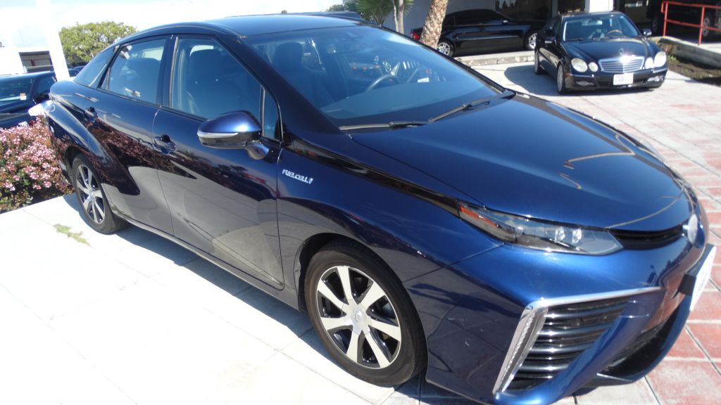 2016 Toyota Mirai Image 4