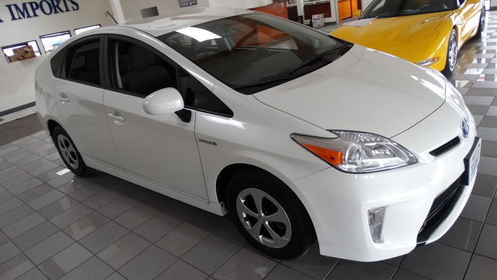 2013 Toyota Prius Image 4