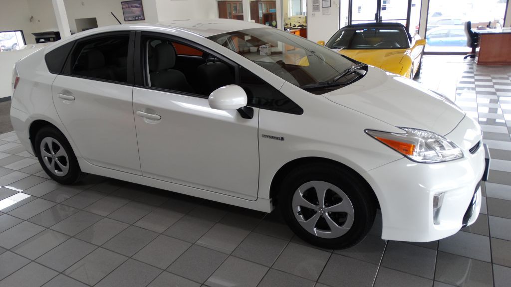 2013 Toyota Prius Image 5