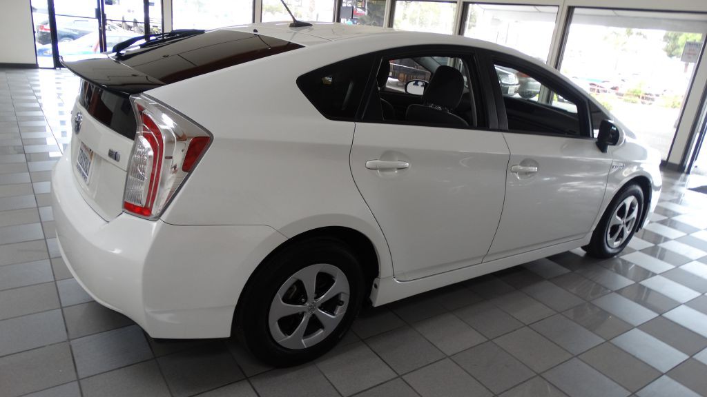 2013 Toyota Prius Image 7