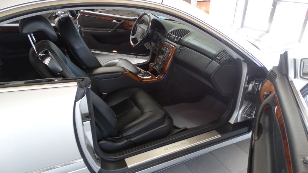 2002 Mercedes-Benz CL-Class Image 9