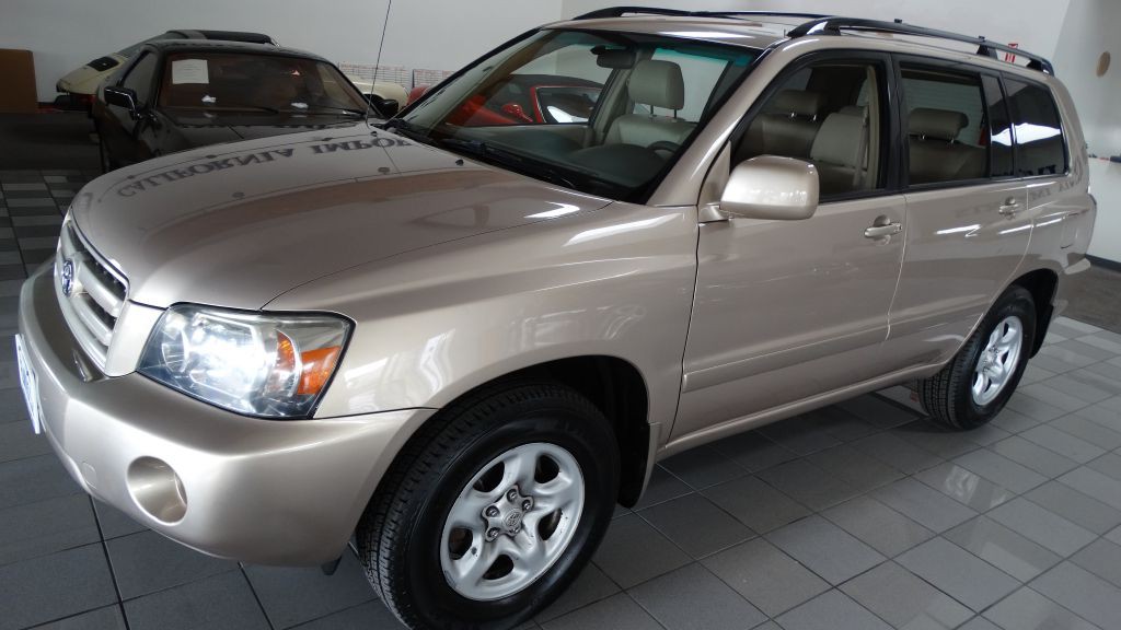 2005 Toyota Highlander Image 2