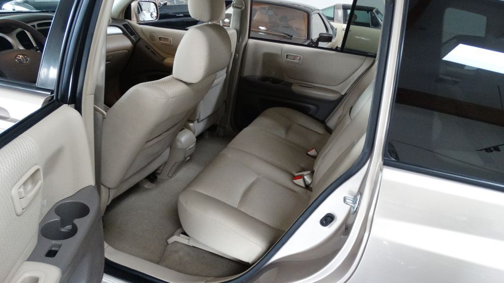 2005 Toyota Highlander Image 11